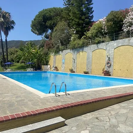 Una Terrazza Sul Golfo Di Ospedaletti By Wonderful Italy Exterior photo